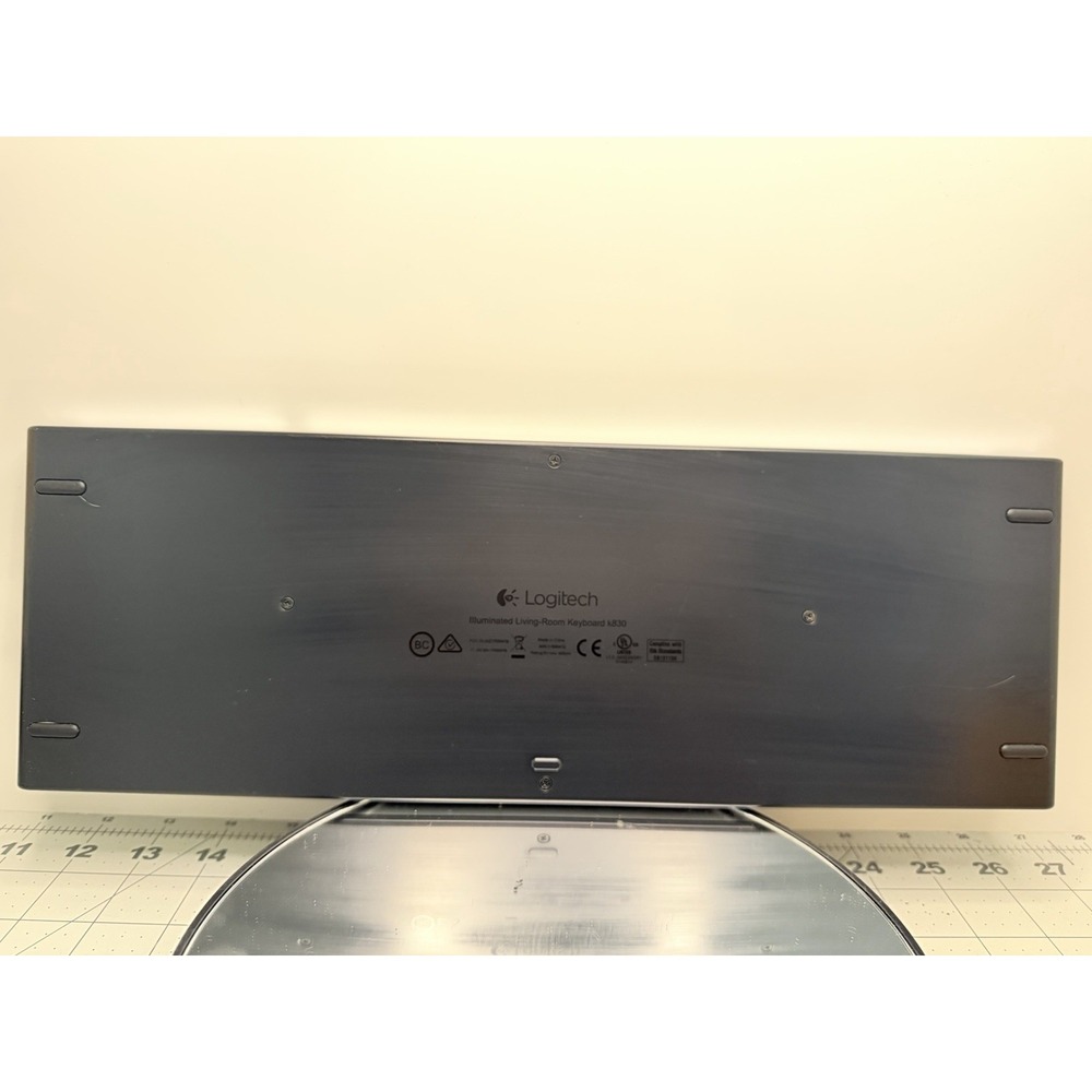 Logitech K830 Wireless Keyboard Backlit Touchpad Built-In - Tested - Picture 5 of 6